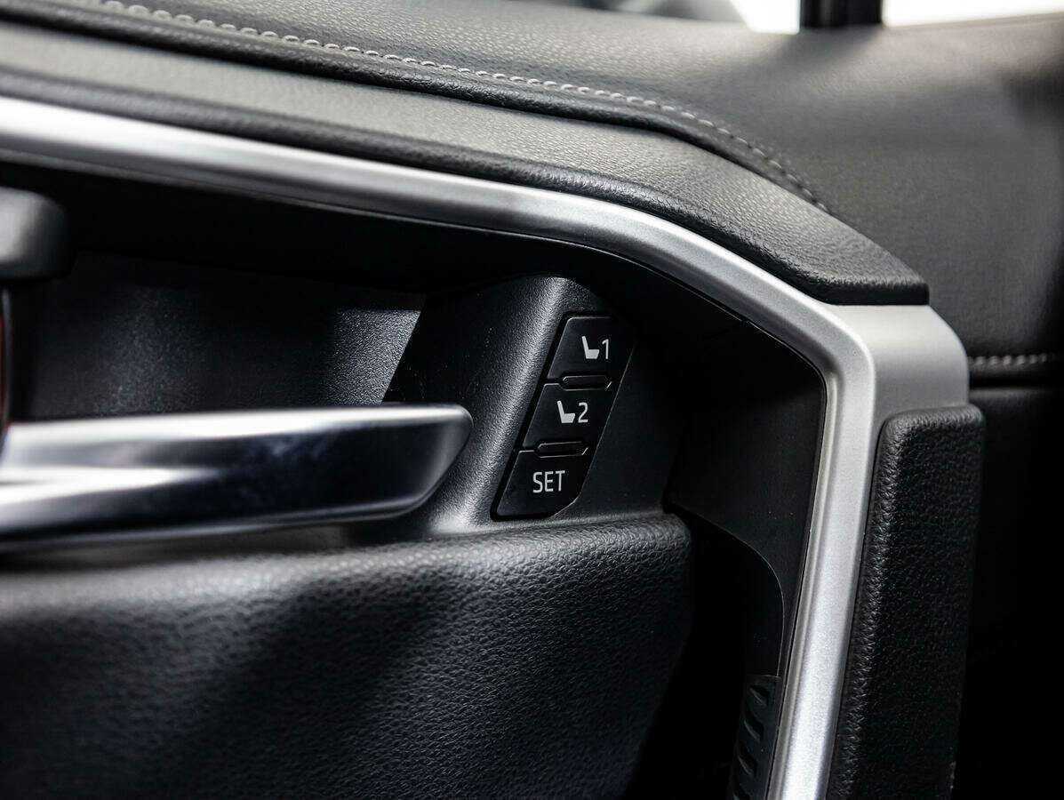 Купить Toyota RAV4, 2022, 67 561 км, фото №19