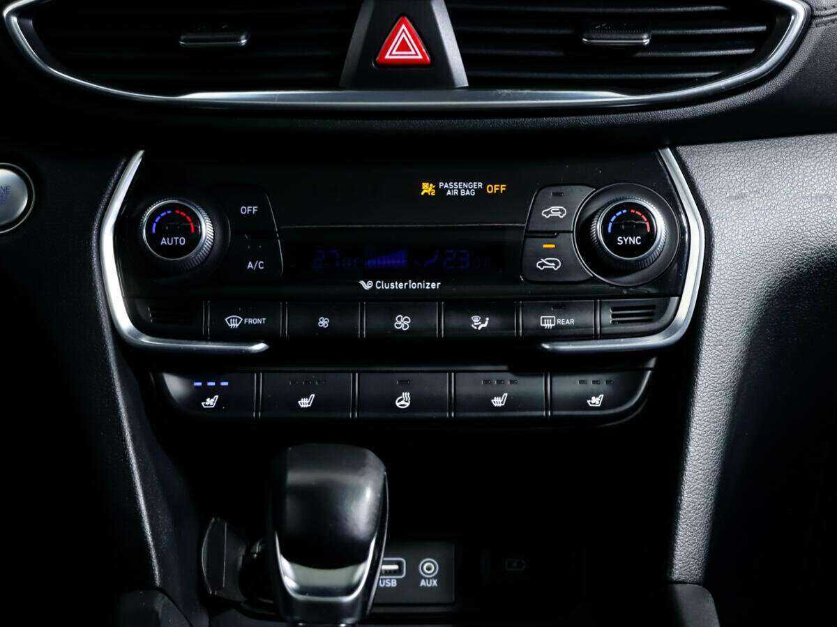 Купить Hyundai Santa Fe, 2018, 57 038 км, фото №12