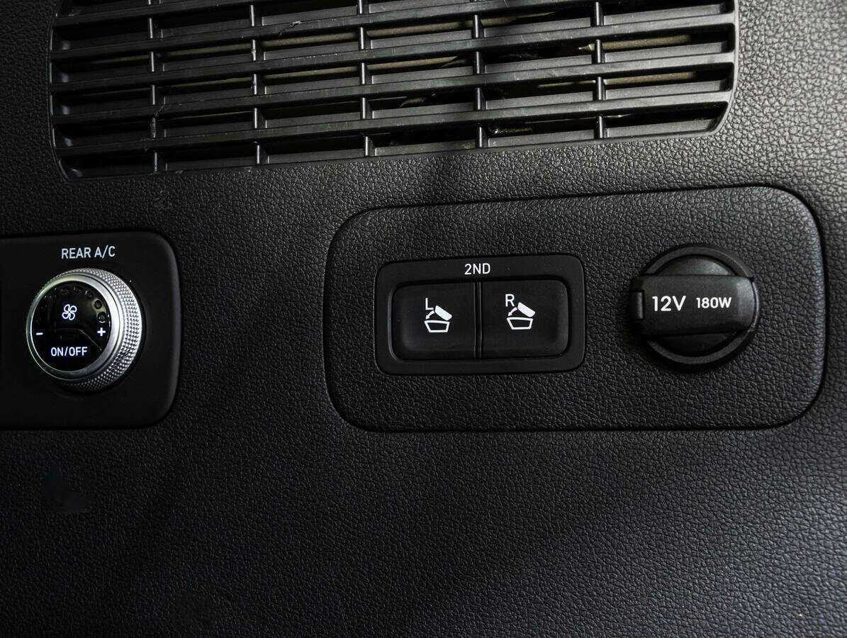 Купить Hyundai Santa Fe, 2019, 135 980 км, фото №22