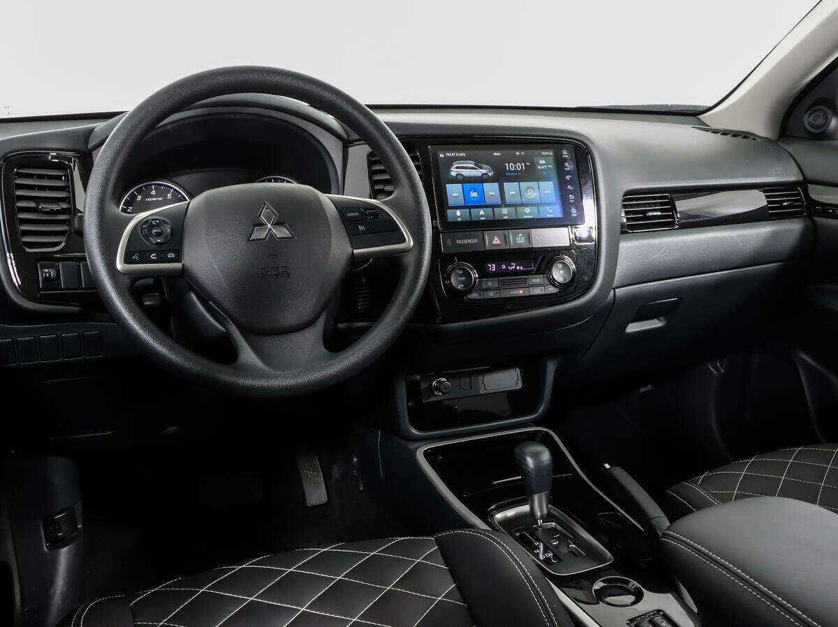 Купить Mitsubishi Outlander, 2022, 3 681 км, фото №9