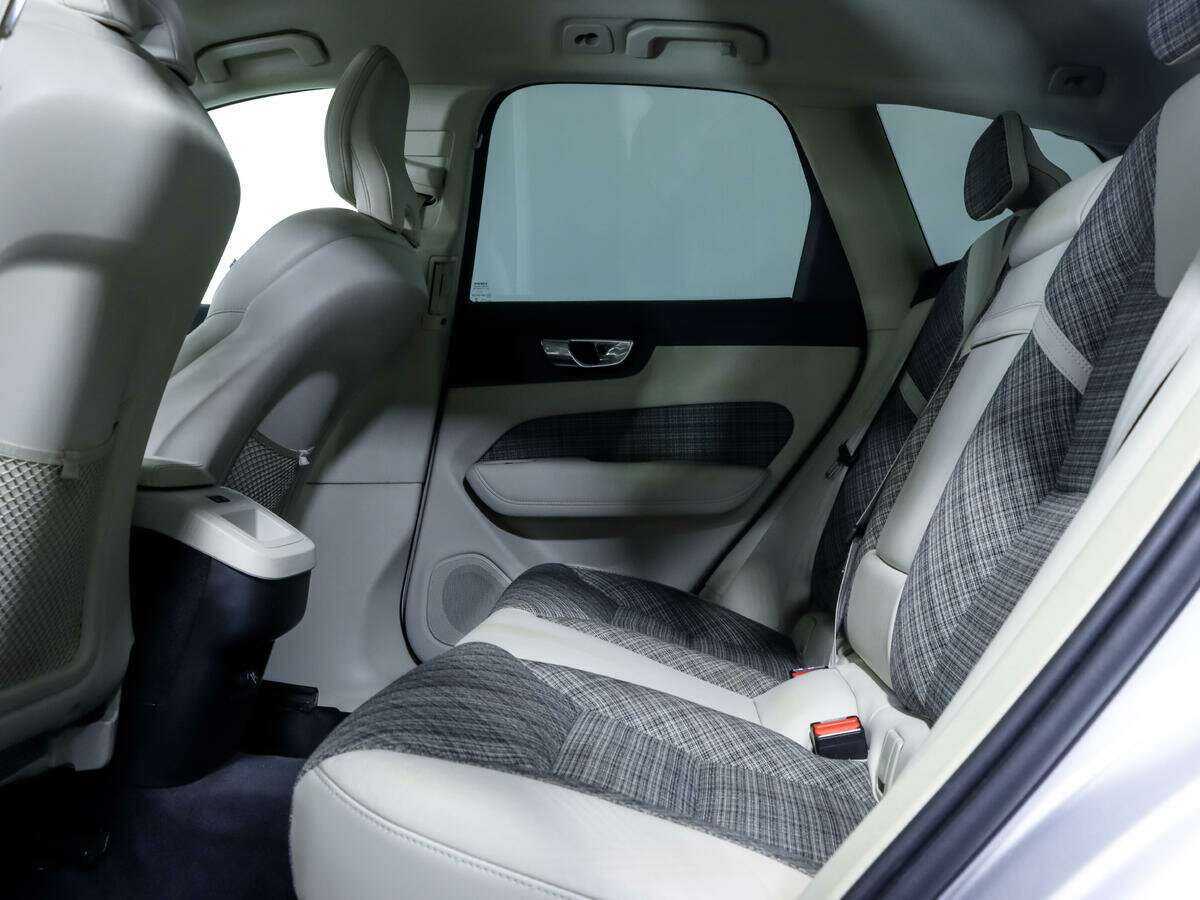 Купить Volvo XC60, 2018, 167 731 км, фото №11