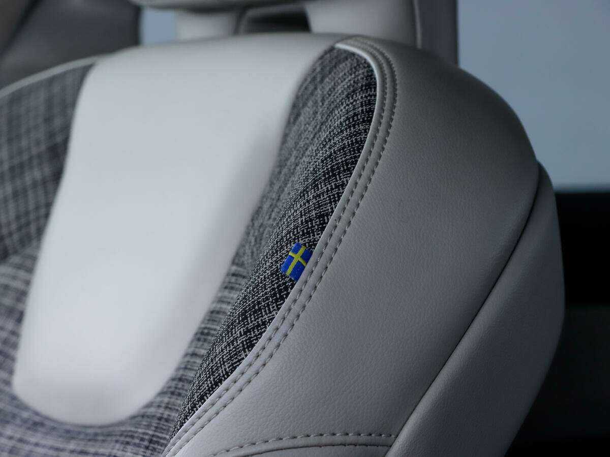 Купить Volvo XC60, 2018, 167 731 км, фото №16