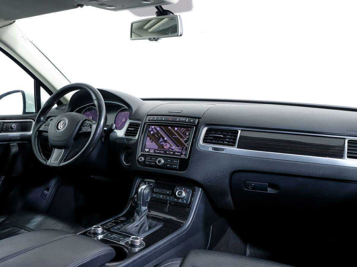 Купить Volkswagen Touareg, 2016, 216 767 км, фото №7