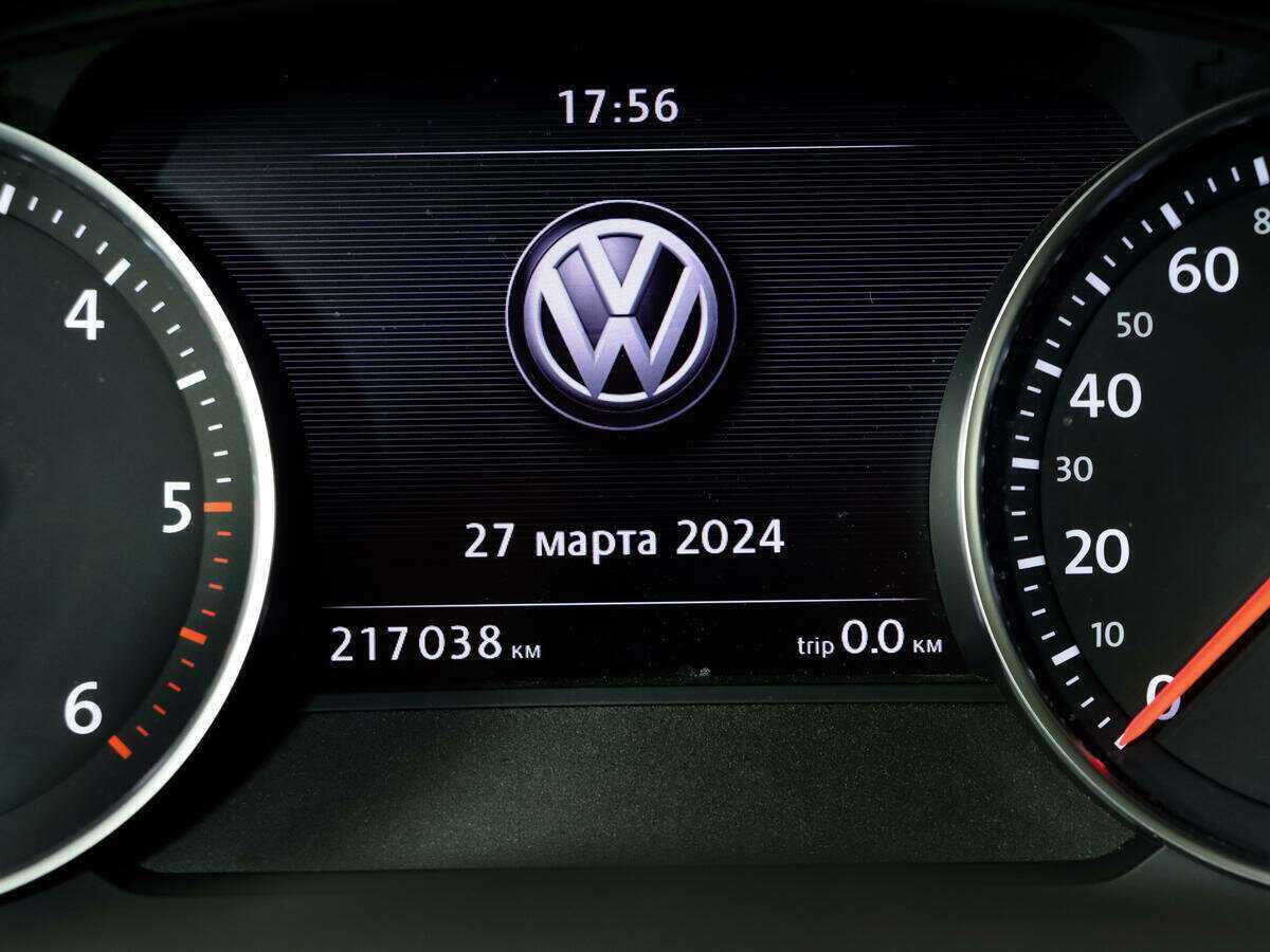 Купить Volkswagen Touareg, 2016, 216 767 км, фото №17