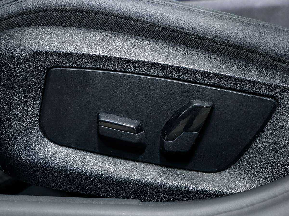 Купить BMW 5 серии 520d, 2017, 157 861 км, фото №13