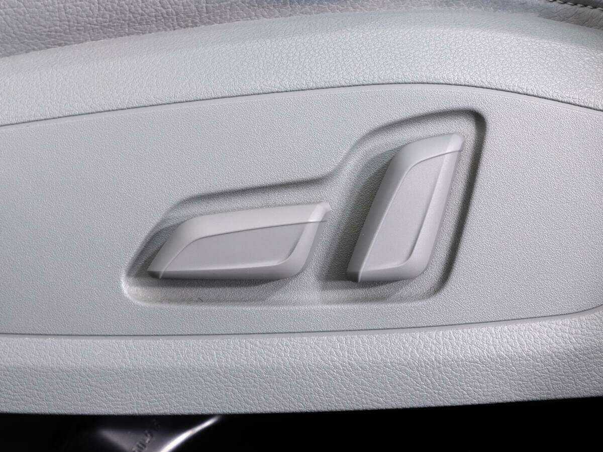 Купить Audi A4, 2019, 44 759 км, фото №17