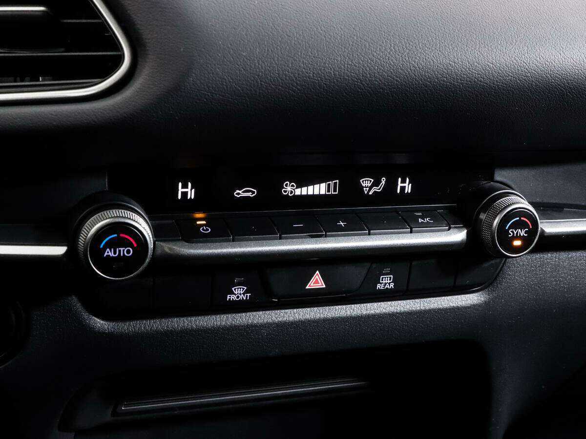 Купить Mazda CX-30, 2022, 8 215 км, фото №15