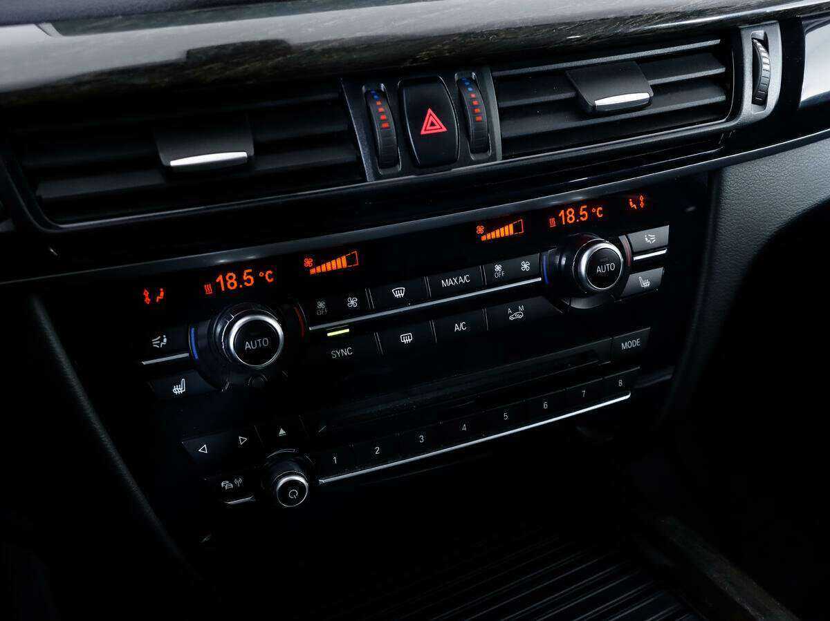 Купить BMW X5 30d, 2015, 191 792 км, фото №11