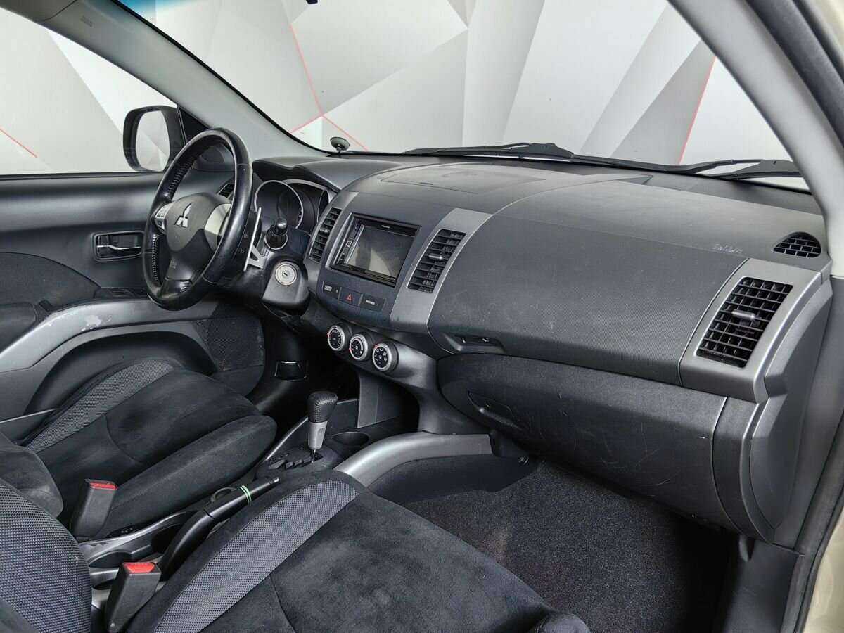 Купить Mitsubishi Outlander, 2008, 216 777 км, фото №9