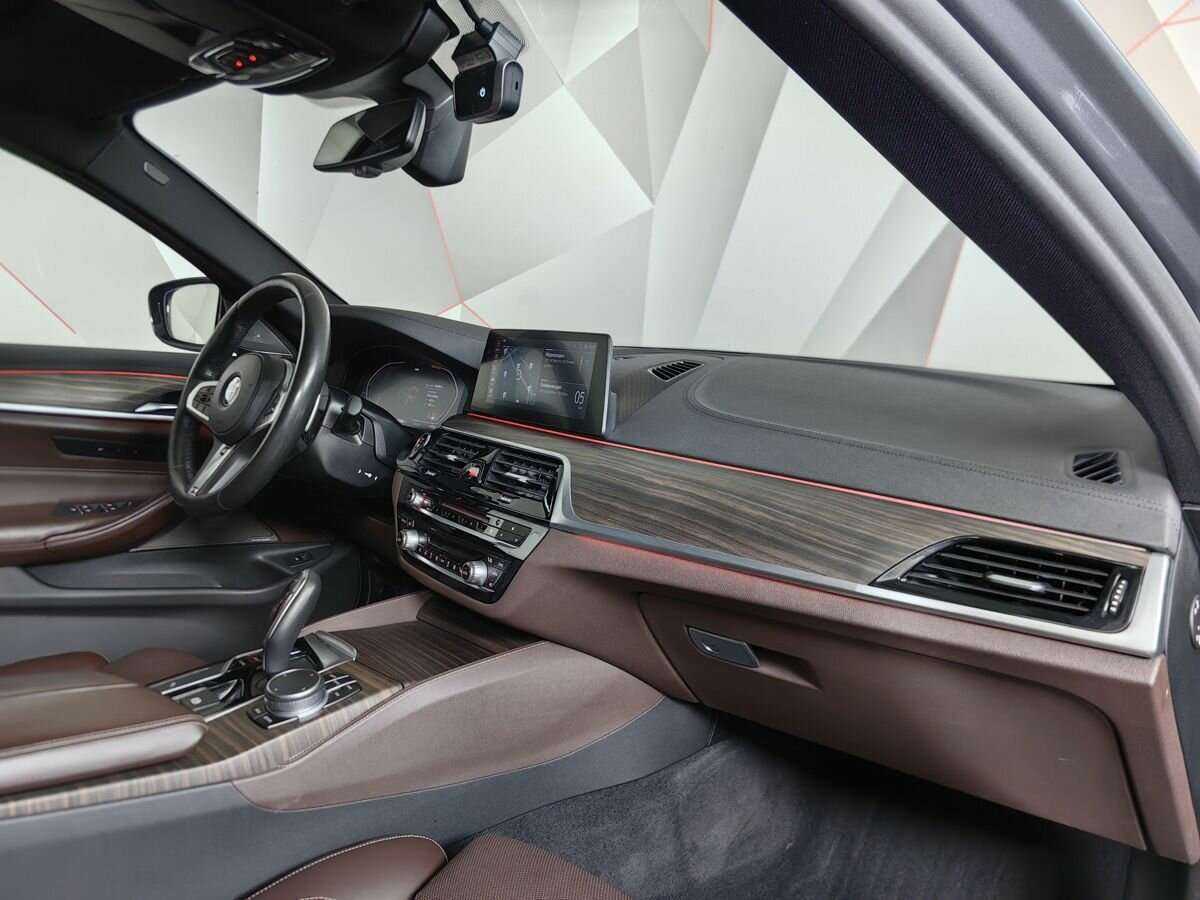 Купить BMW 5 серии 530d xDrive, 2019, 162 455 км, фото №9