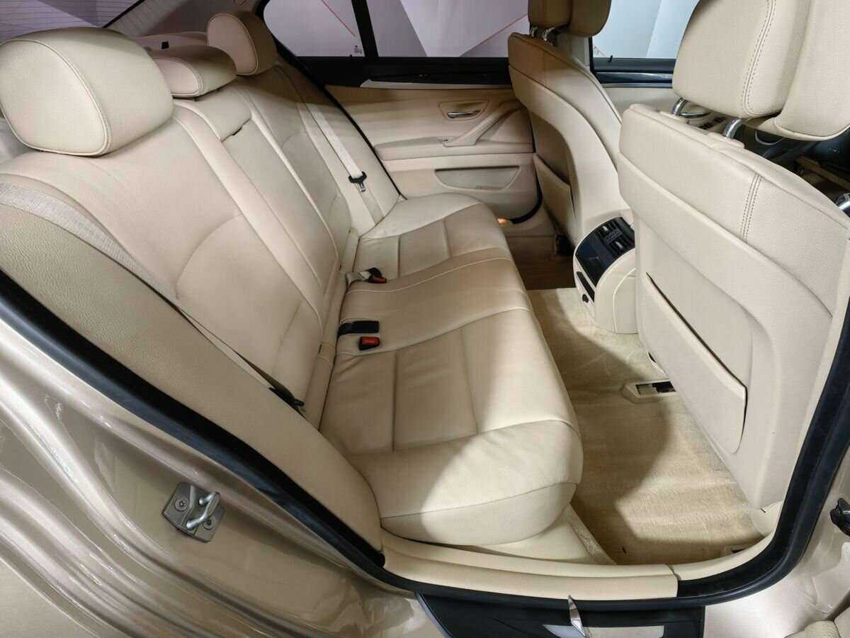 Купить BMW 5 серии 528i, 2011, 178 381 км, фото №12