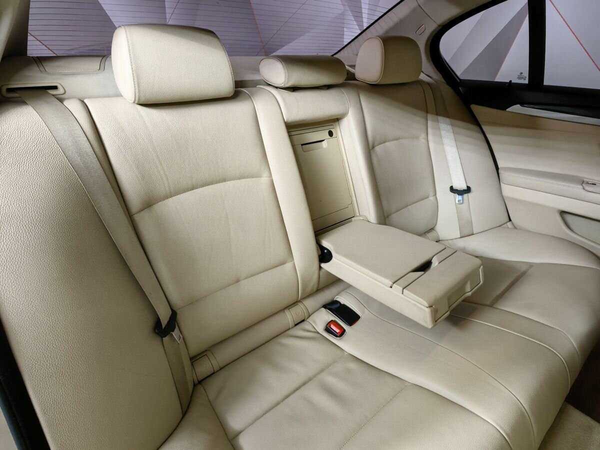 Купить BMW 5 серии 528i, 2011, 178 381 км, фото №13