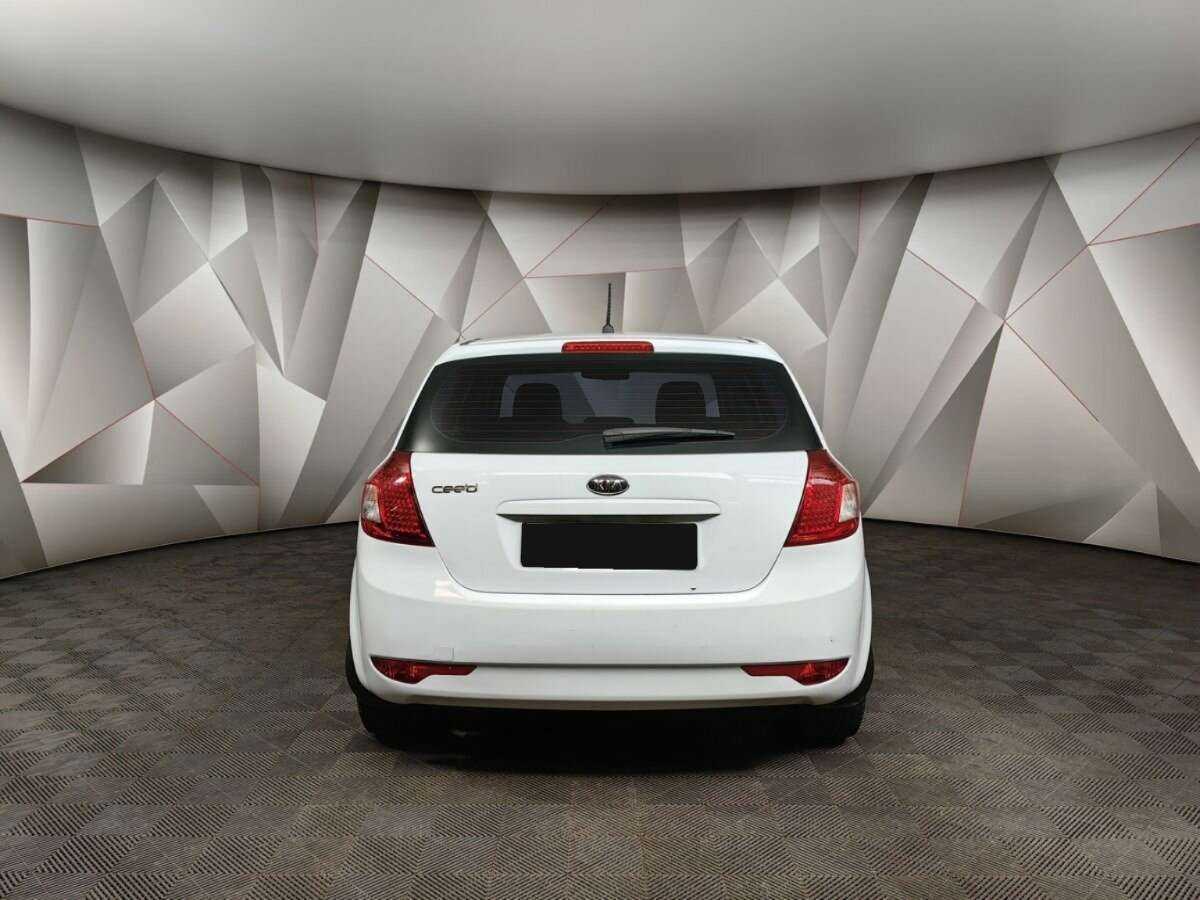 Купить Kia Ceed, 2011, 199 772 км, фото №8