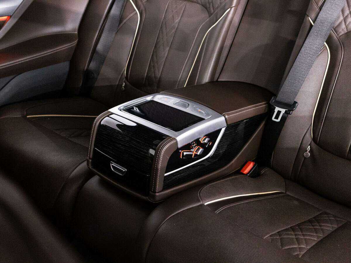 Купить BMW 7 серии Long 730Ld xDrive, 2018, 49 287 км, фото №18