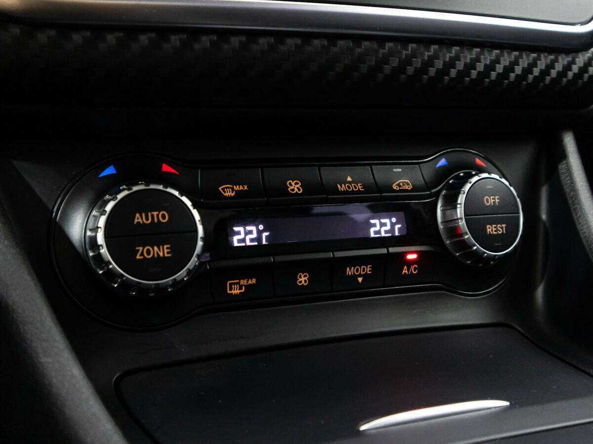 Купить Mercedes-Benz GLA 250, 2014, 148 313 км, фото №17