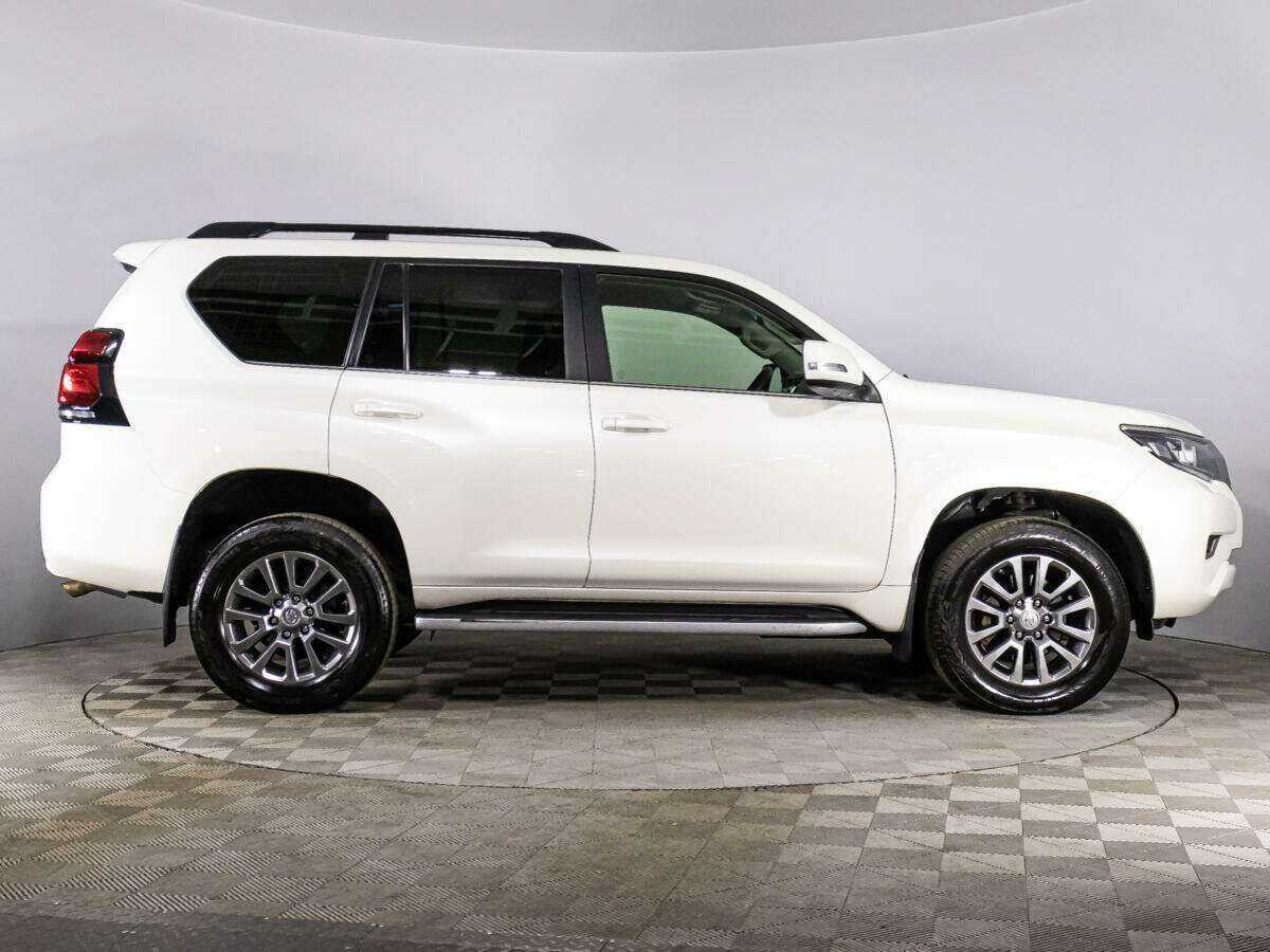 Купить Toyota Land Cruiser Prado, 2017, 137 978 км, фото №4
