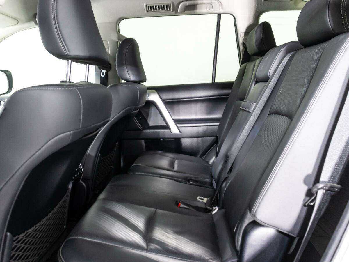 Купить Toyota Land Cruiser Prado, 2017, 137 978 км, фото №10
