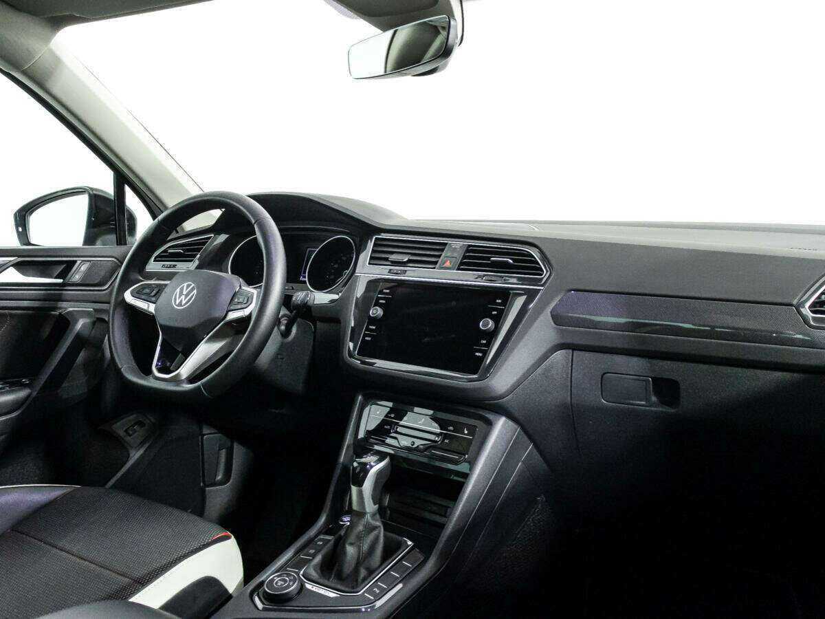 Купить Volkswagen Tiguan, 2022, 31 100 км, фото №9