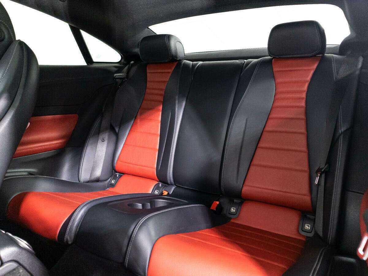 Купить Mercedes-Benz E-Класс 400, 2017, 95 962 км, фото №10