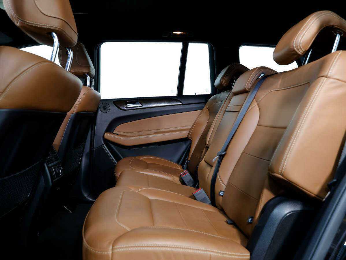 Купить Mercedes-Benz GLS 350 d, 2016, 54 805 км, фото №10