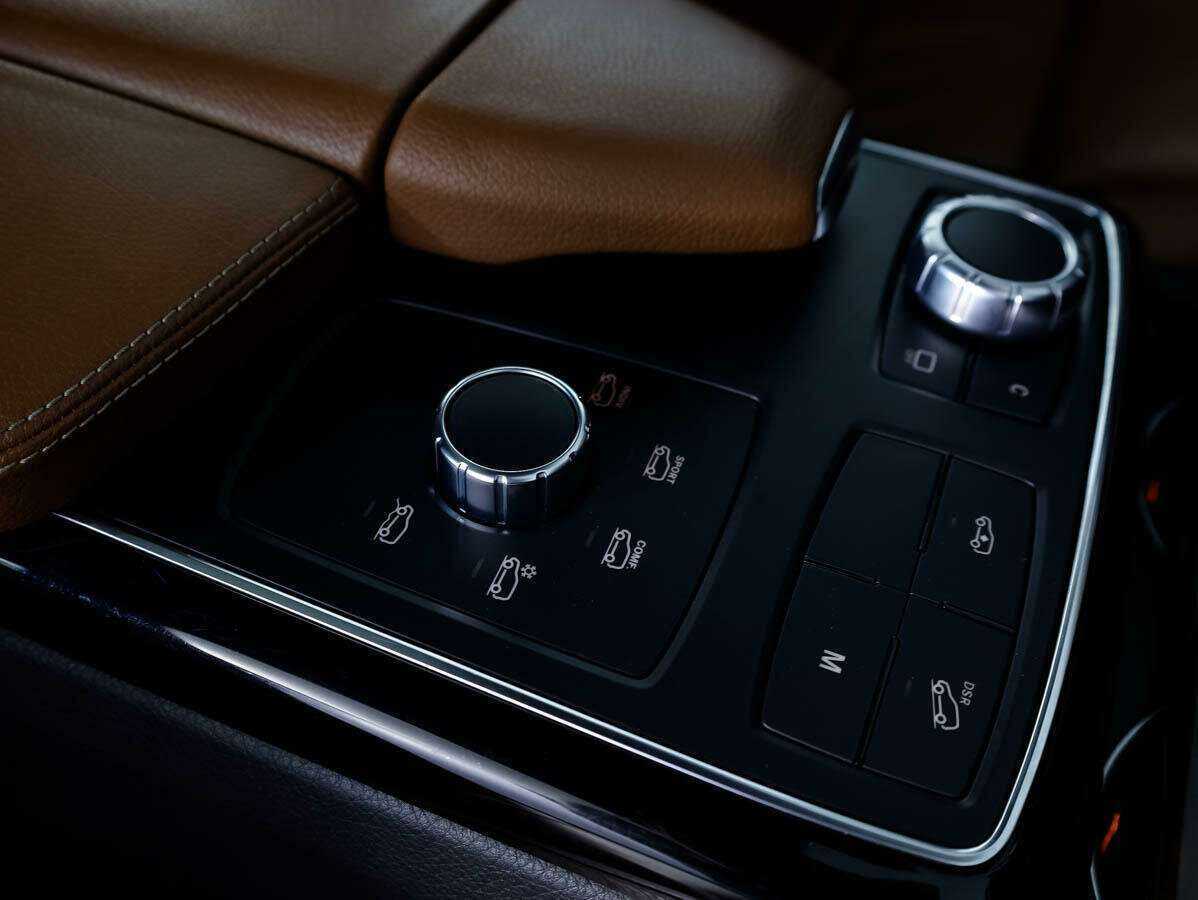 Купить Mercedes-Benz GLS 350 d, 2016, 54 805 км, фото №25