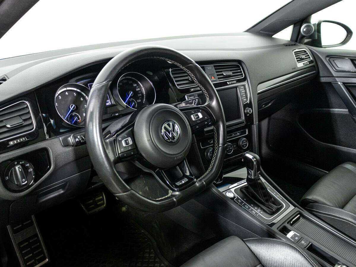 Купить Volkswagen Golf R, 2014, 136 811 км, фото №11