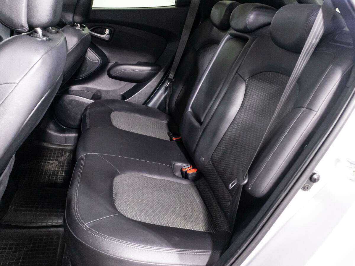 Купить Hyundai ix35, 2011, 67 480 км, фото №10