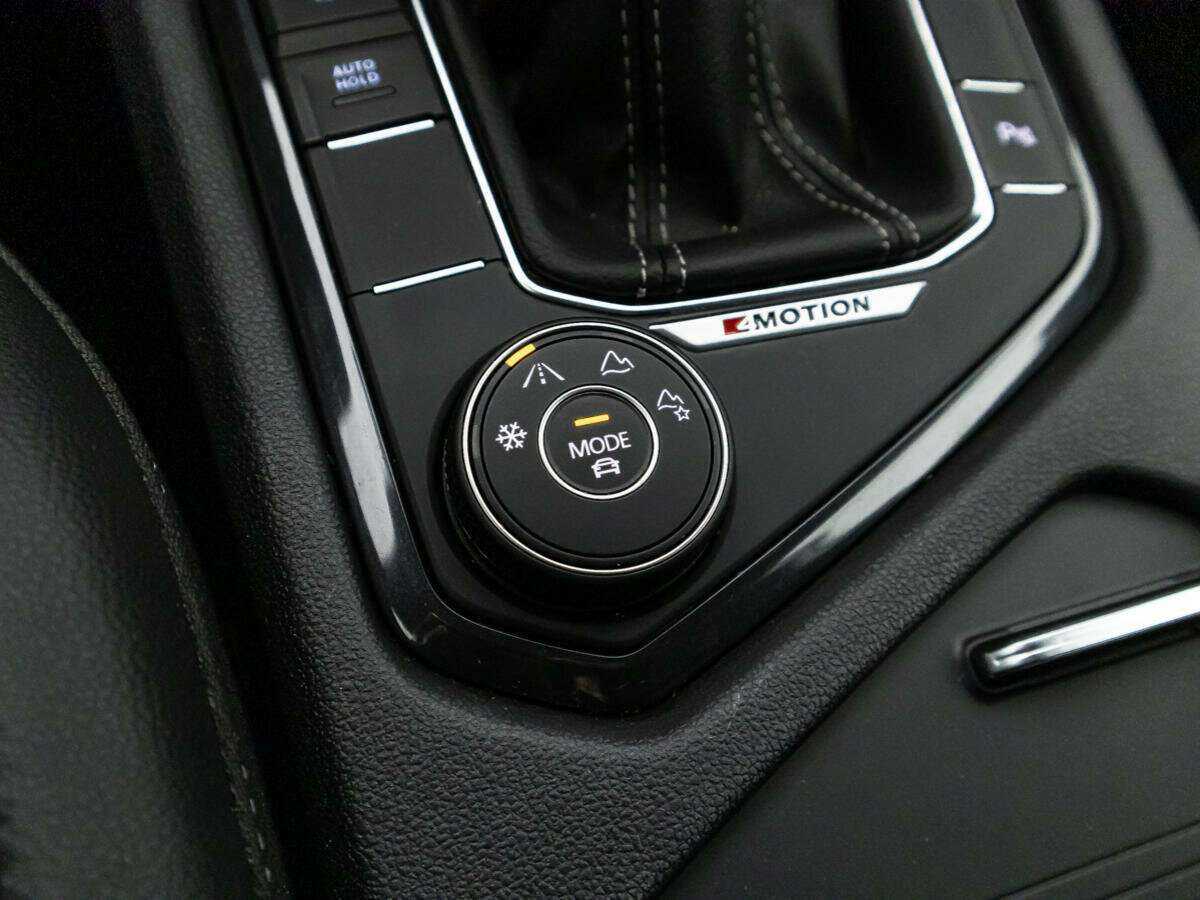 Купить Volkswagen Tiguan, 2021, 106 836 км, фото №19