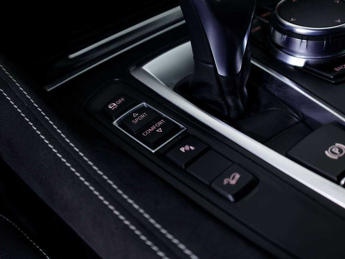 Купить BMW X6 30d, 2017, 168 165 км, фото №17