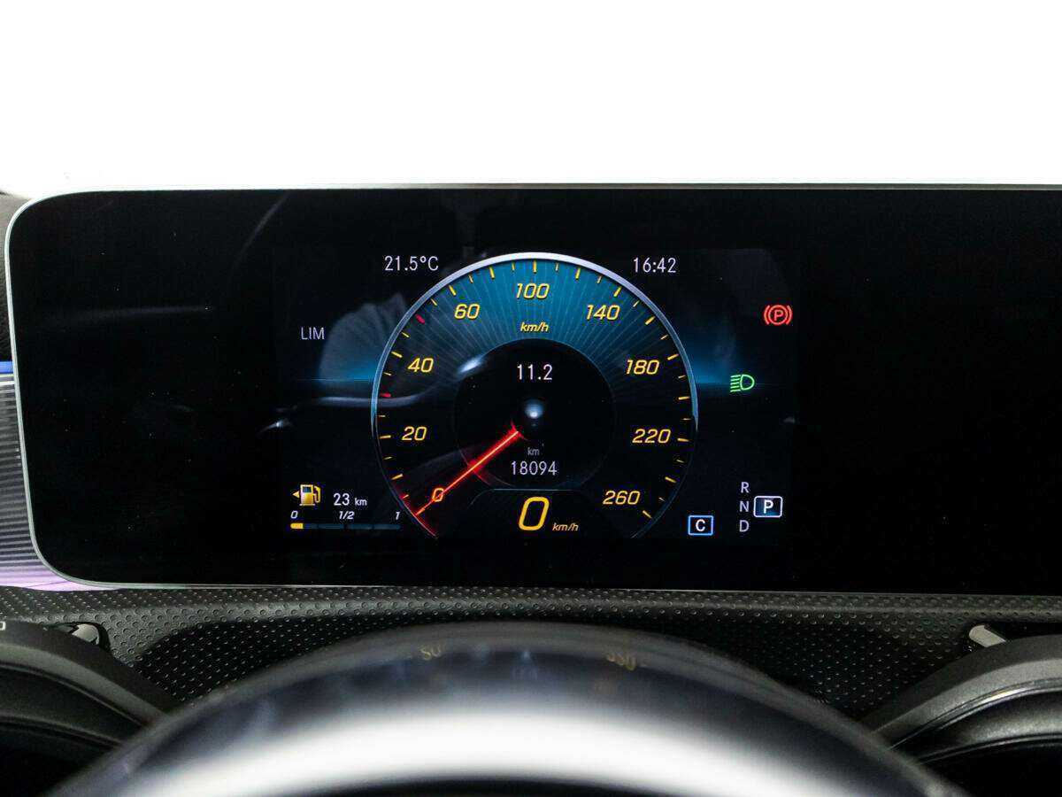 Купить Mercedes-Benz A-Класс 200, 2020, 18 125 км, фото №12