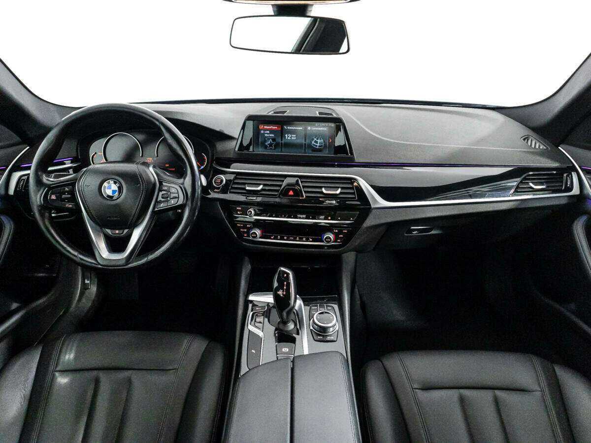 Купить BMW 5 серии 520d, 2017, 226 976 км, фото №13