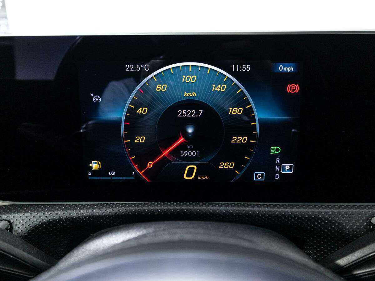 Купить Mercedes-Benz CLA 200, 2019, 58 956 км, фото №12