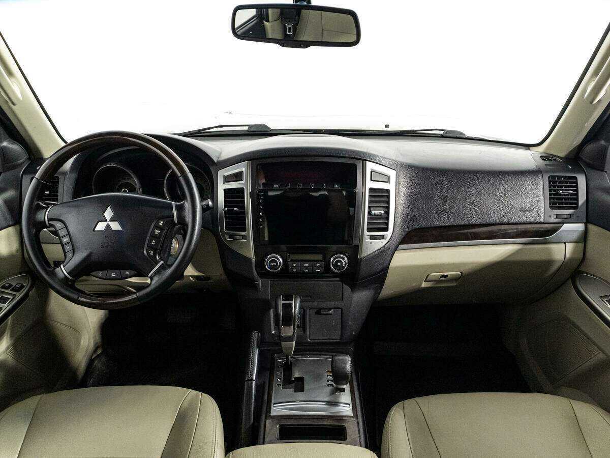 Купить Mitsubishi Pajero, 2017, 80 703 км, фото №11