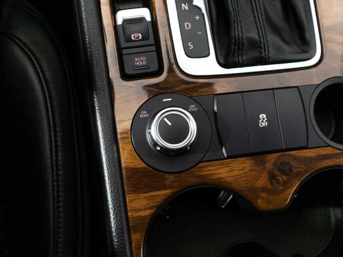 Купить Volkswagen Touareg, 2010, 178 045 км, фото №19