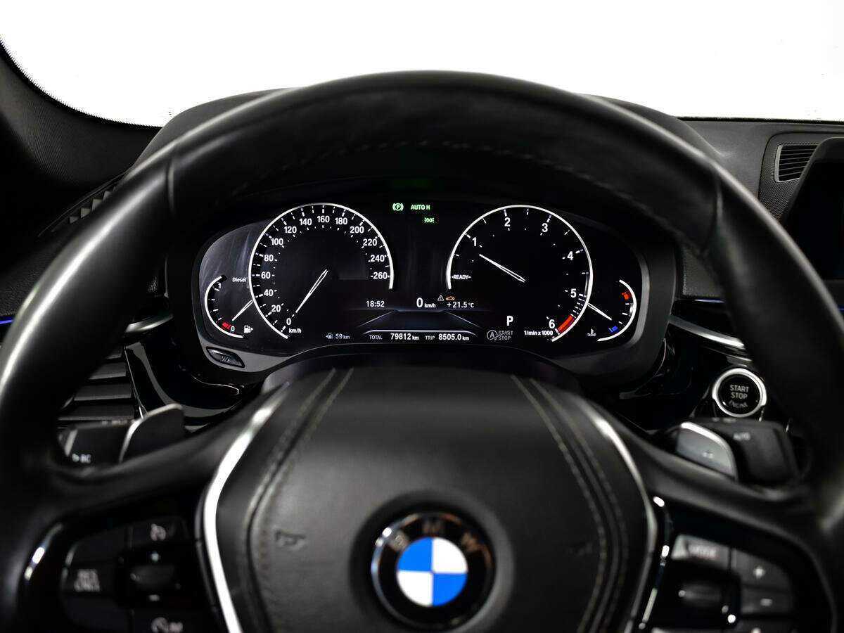 Купить BMW 5 серии 520d, 2019, 79 785 км, фото №11