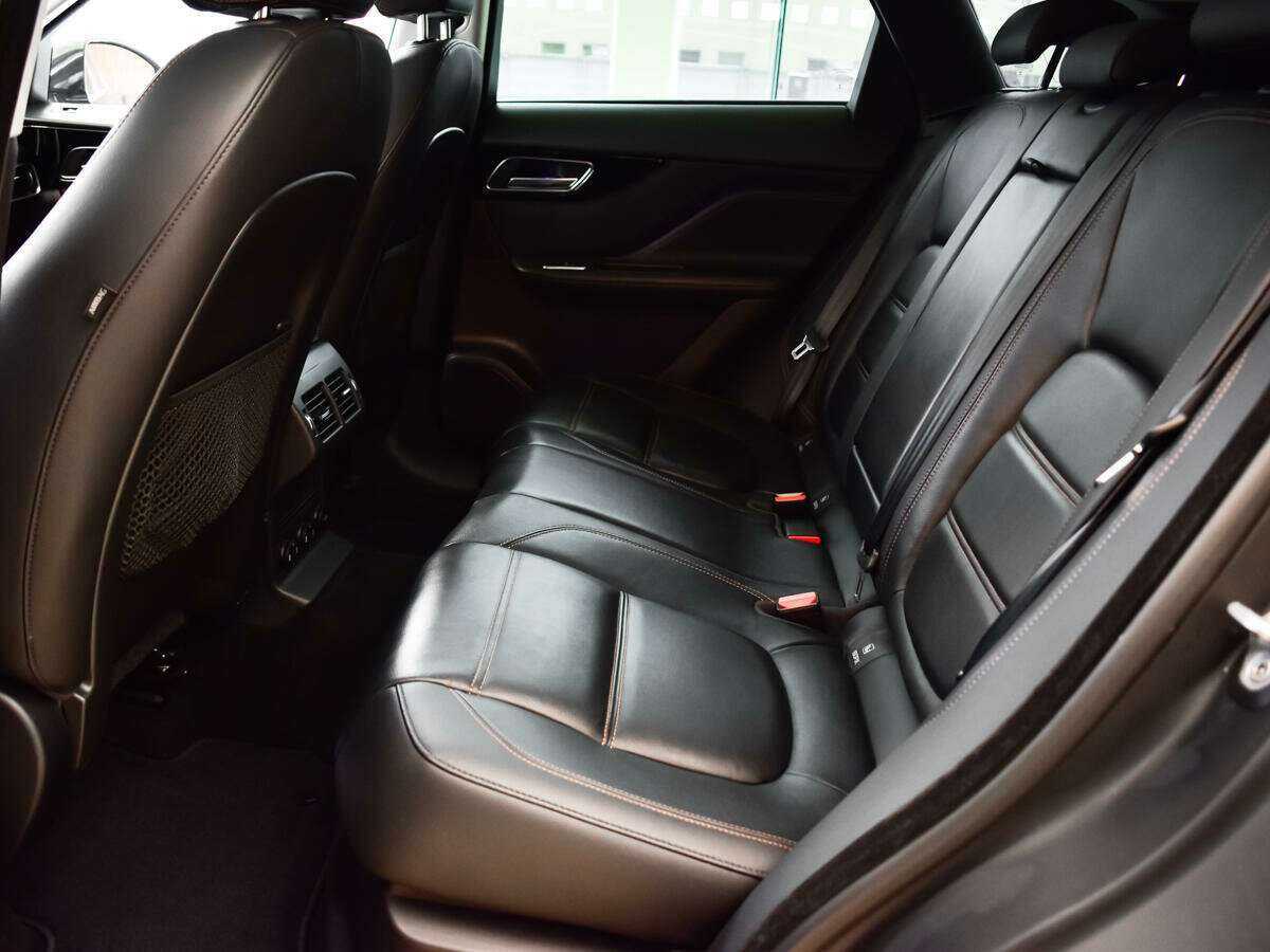 Купить Jaguar F-Pace, 2017, 105 038 км, фото №8
