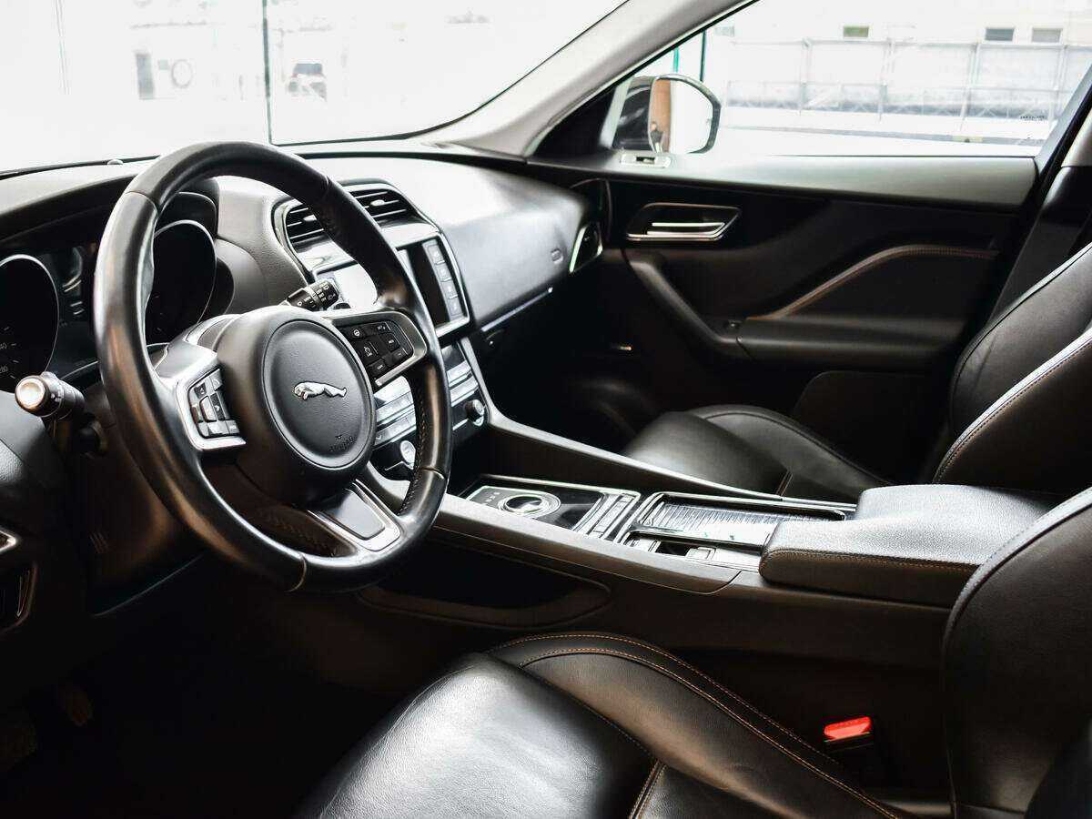 Купить Jaguar F-Pace, 2017, 105 038 км, фото №10