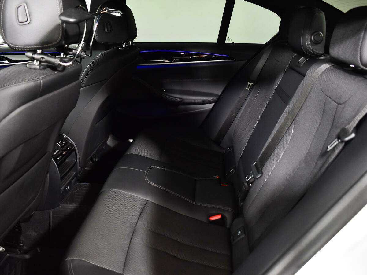 Купить BMW 5 серии 520d, 2020, 59 000 км, фото №8