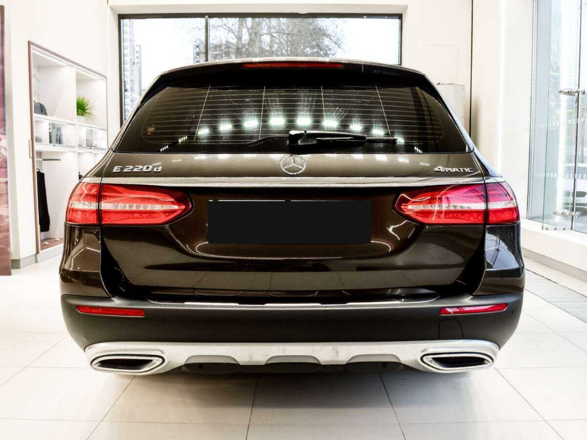 Купить Mercedes-Benz E-Класс All-Terrain 220 d, 2017, 157 330 км, фото №4