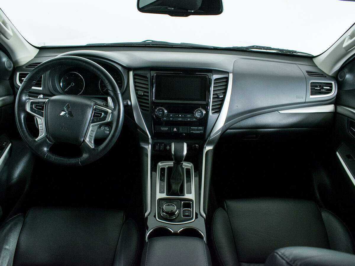 Купить Mitsubishi Pajero Sport, 2018, 39 000 км, фото №11
