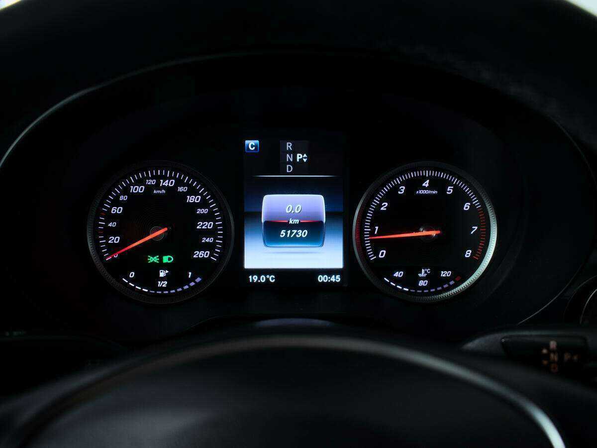 Купить Mercedes-Benz GLC Coupe 300, 2017, 49 001 км, фото №9