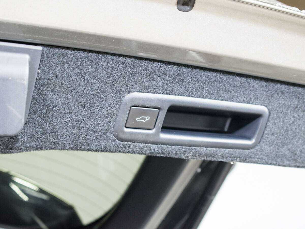 Купить Lexus RX 200t, 2017, 117 650 км, фото №17