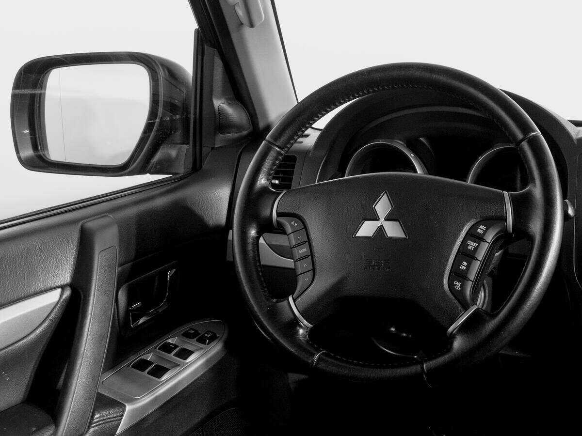 Купить Mitsubishi Pajero, 2011, 140 380 км, фото №15