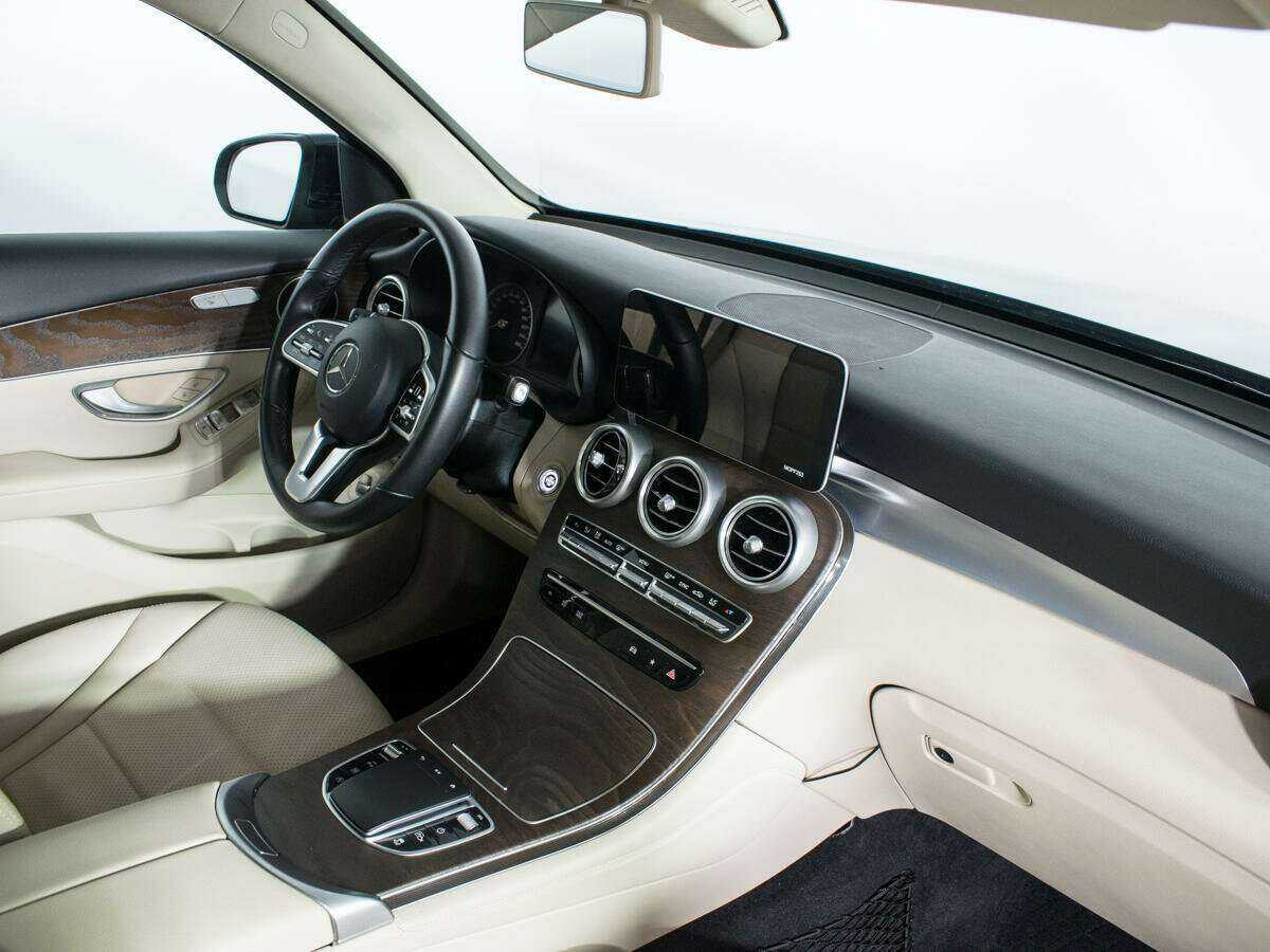 Купить Mercedes-Benz GLC 220 d, 2020, 90 870 км, фото №9