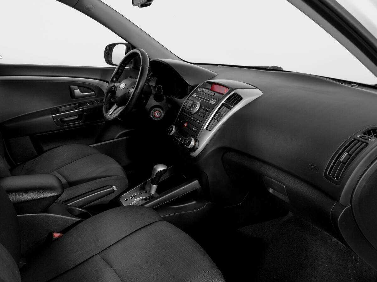 Купить Kia Ceed, 2010, 138 850 км, фото №9