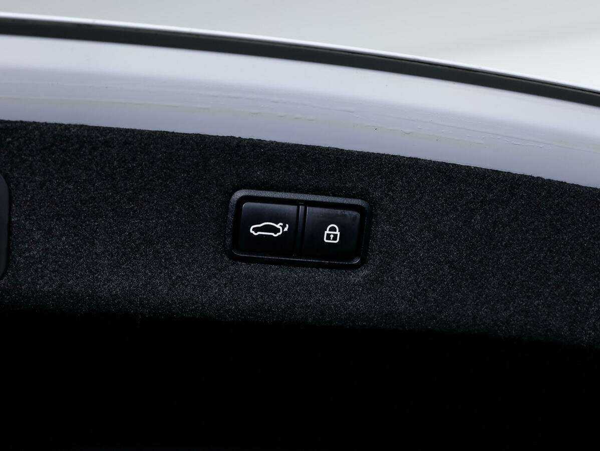 Купить Genesis G90, 2016, 119 863 км, фото №6