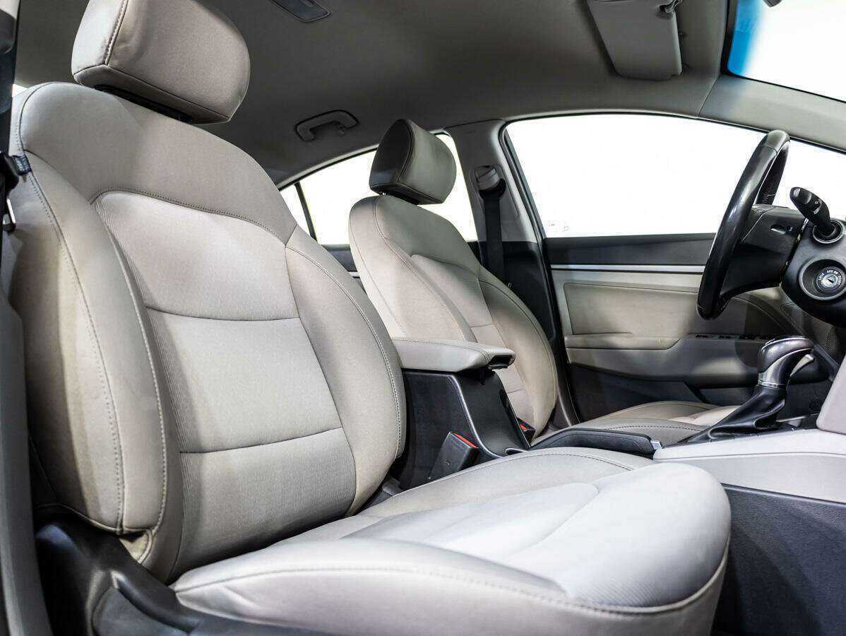 Купить Hyundai Elantra, 2018, 109 281 км, фото №11