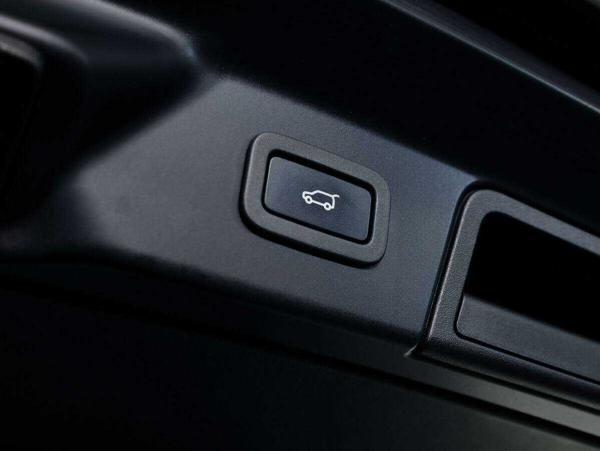 Купить Land Rover Range Rover Velar, 2018, 149 750 км, фото №23