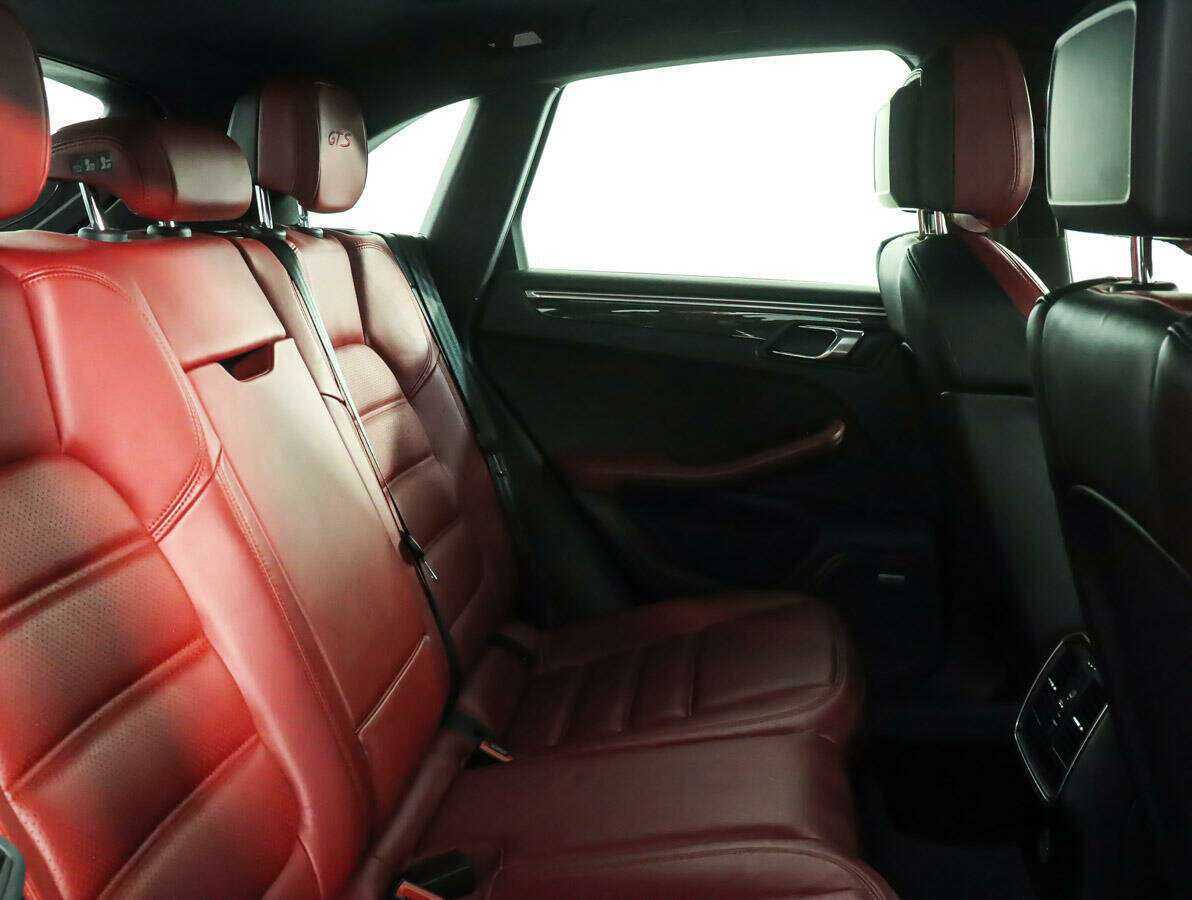 Купить Porsche Macan GTS, 2018, 97 359 км, фото №11
