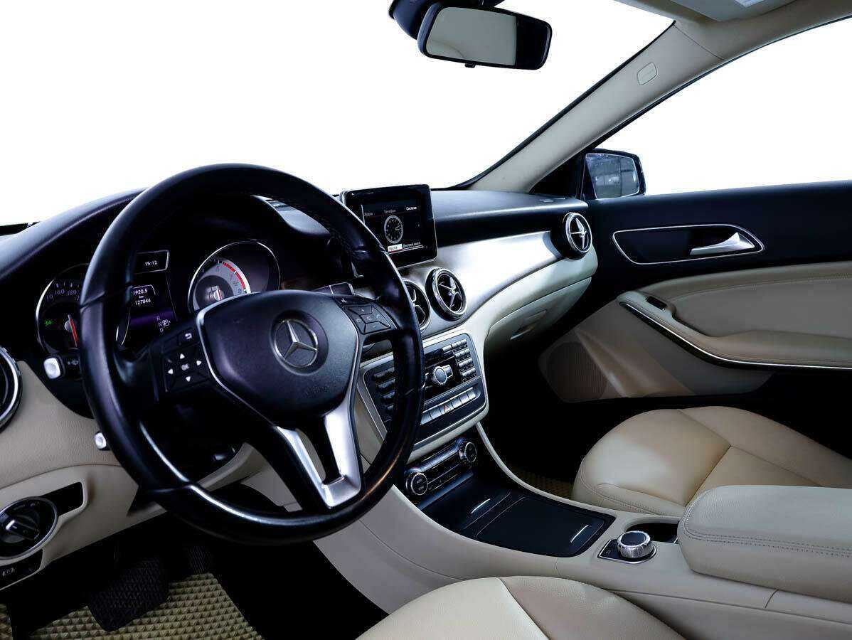 Купить Mercedes-Benz GLA 200, 2015, 127 846 км, фото №9